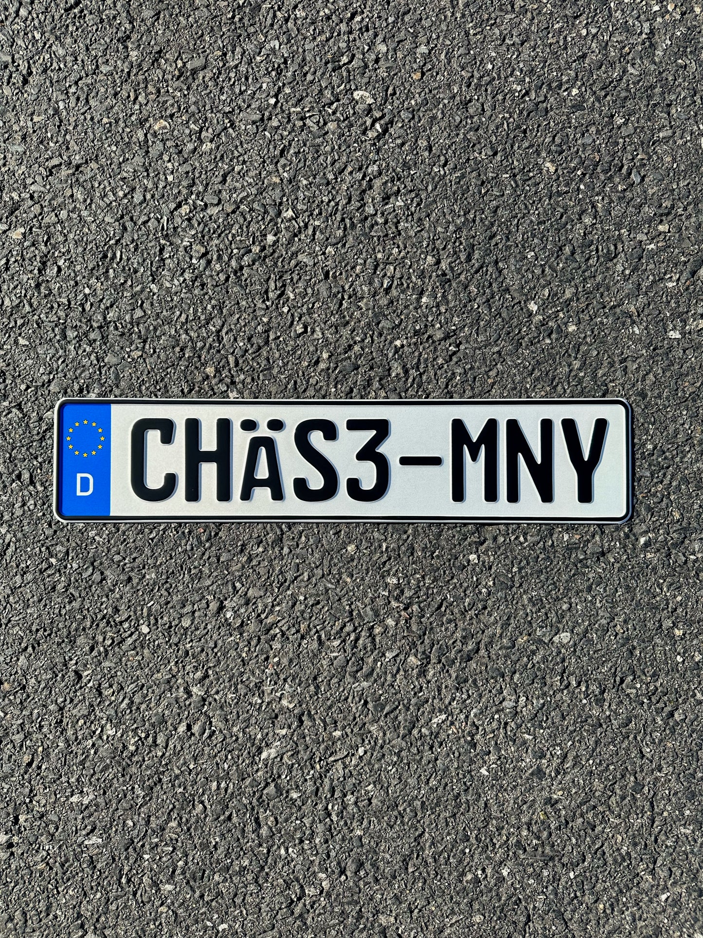 Chase Money Plate